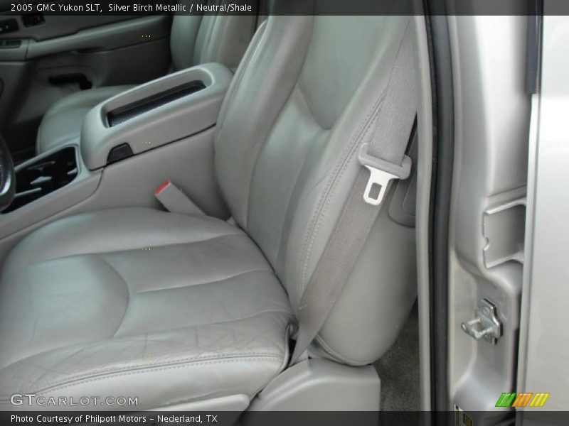 Silver Birch Metallic / Neutral/Shale 2005 GMC Yukon SLT