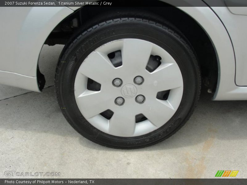 Titanium Silver Metallic / Grey 2007 Suzuki Forenza Sedan