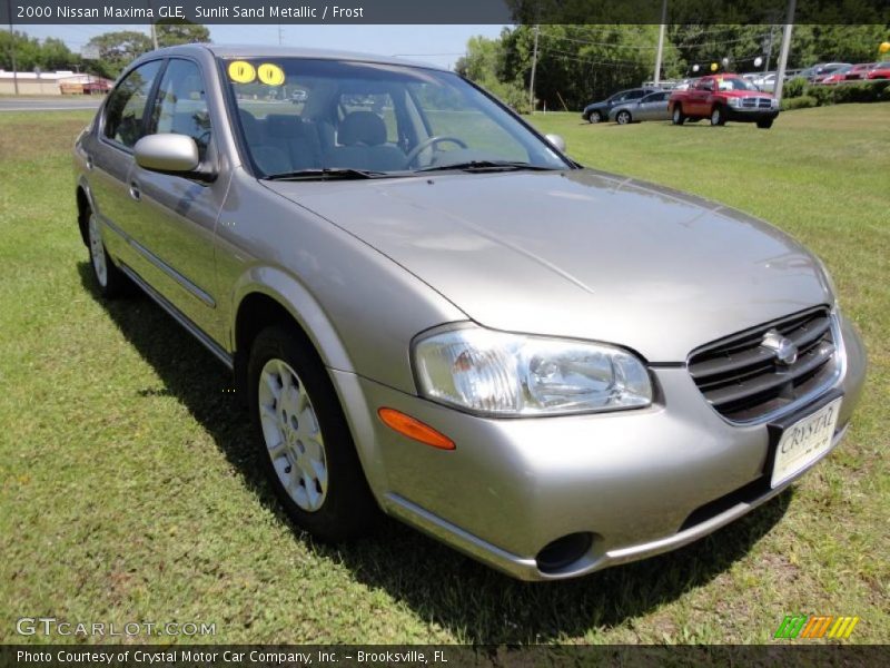 Sunlit Sand Metallic / Frost 2000 Nissan Maxima GLE