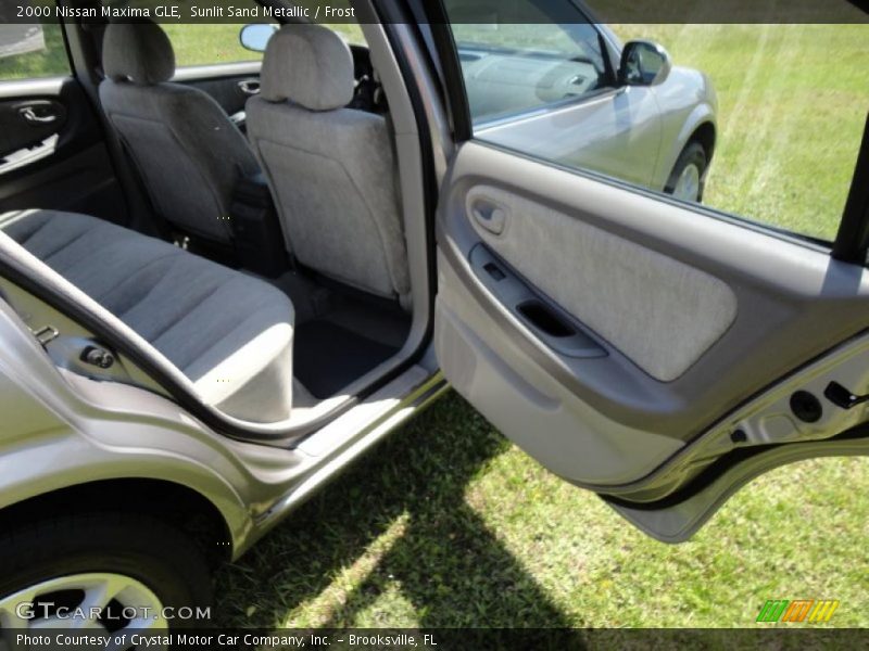 Sunlit Sand Metallic / Frost 2000 Nissan Maxima GLE