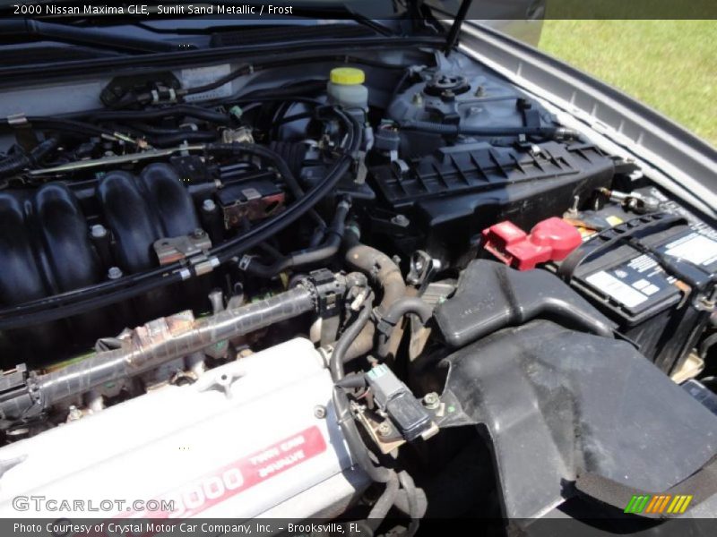 Sunlit Sand Metallic / Frost 2000 Nissan Maxima GLE