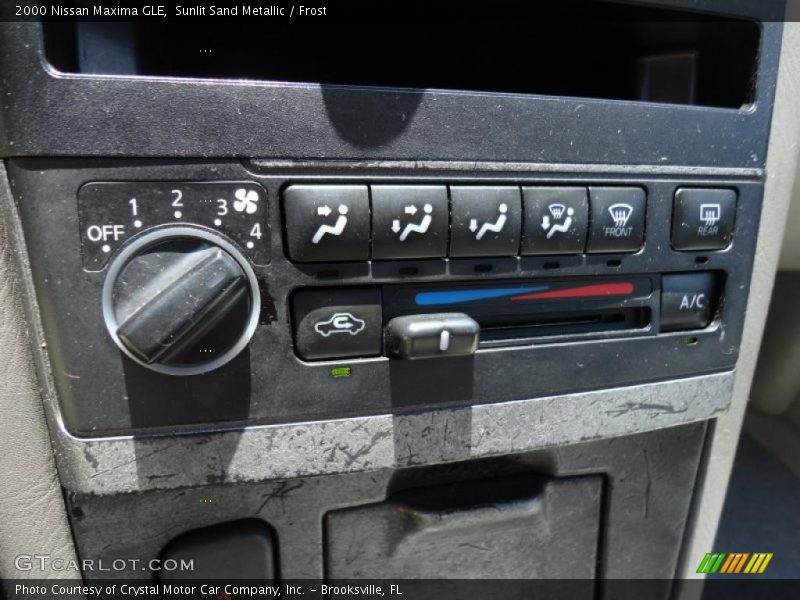 Sunlit Sand Metallic / Frost 2000 Nissan Maxima GLE