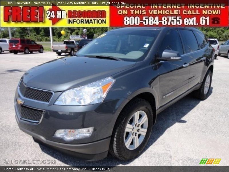Cyber Gray Metallic / Dark Gray/Light Gray 2009 Chevrolet Traverse LT