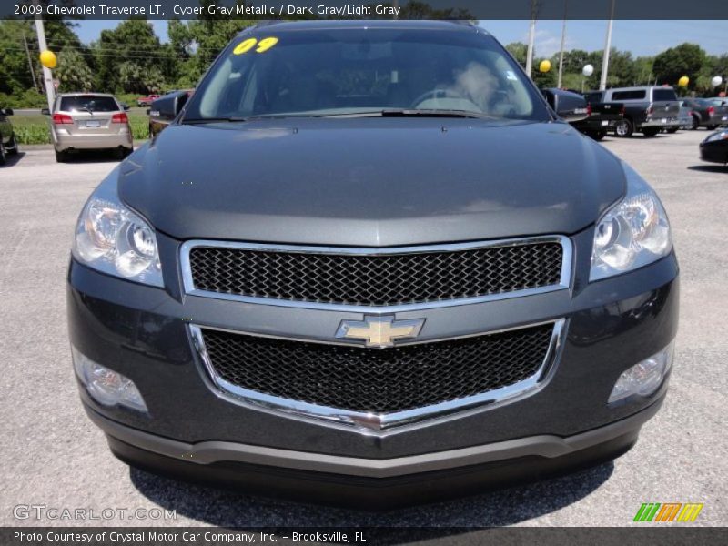 Cyber Gray Metallic / Dark Gray/Light Gray 2009 Chevrolet Traverse LT