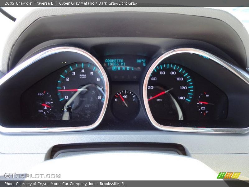 Cyber Gray Metallic / Dark Gray/Light Gray 2009 Chevrolet Traverse LT