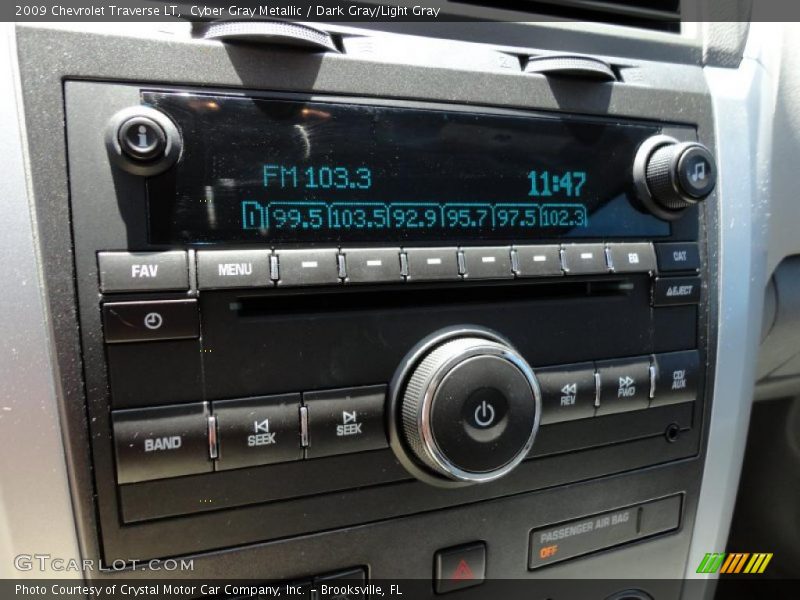 Cyber Gray Metallic / Dark Gray/Light Gray 2009 Chevrolet Traverse LT