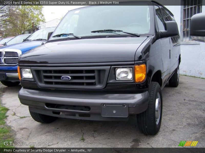 Black / Medium Flint 2004 Ford E Series Van E350 Super Duty XL Passenger