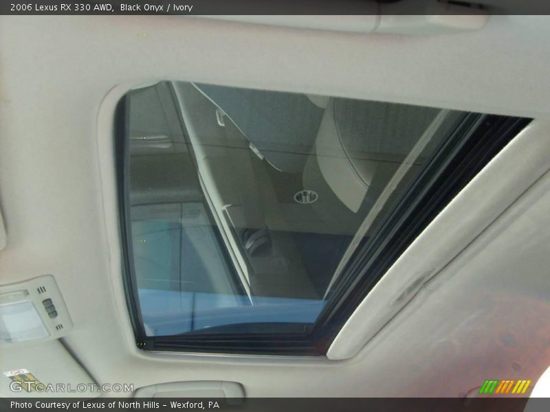 Black Onyx / Ivory 2006 Lexus RX 330 AWD