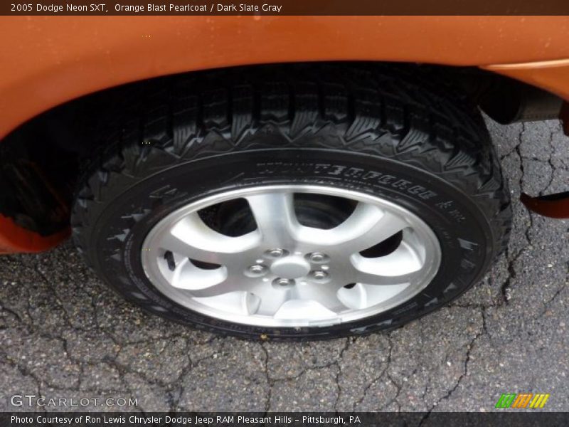 Orange Blast Pearlcoat / Dark Slate Gray 2005 Dodge Neon SXT
