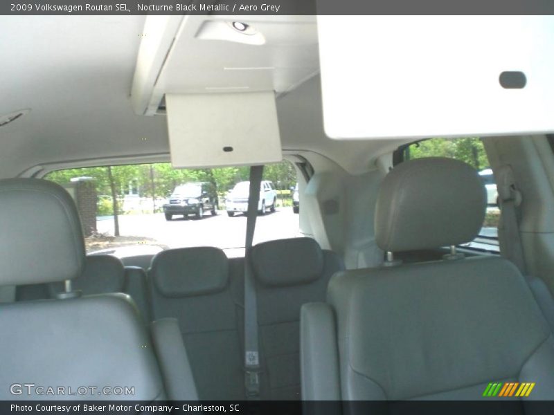 Nocturne Black Metallic / Aero Grey 2009 Volkswagen Routan SEL