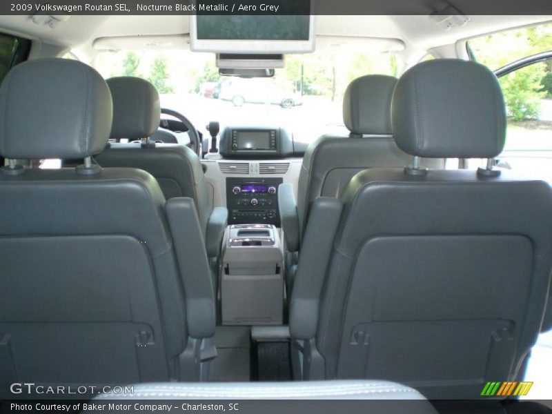 Nocturne Black Metallic / Aero Grey 2009 Volkswagen Routan SEL