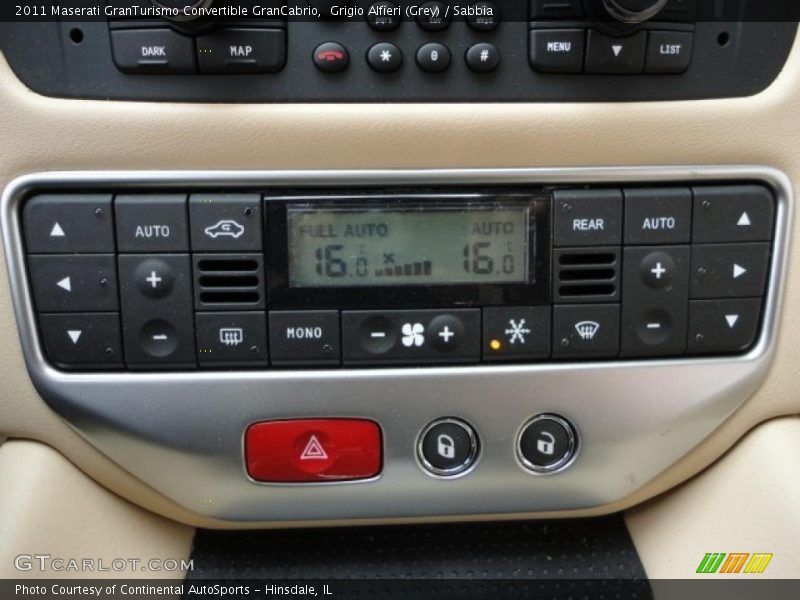 Controls of 2011 GranTurismo Convertible GranCabrio