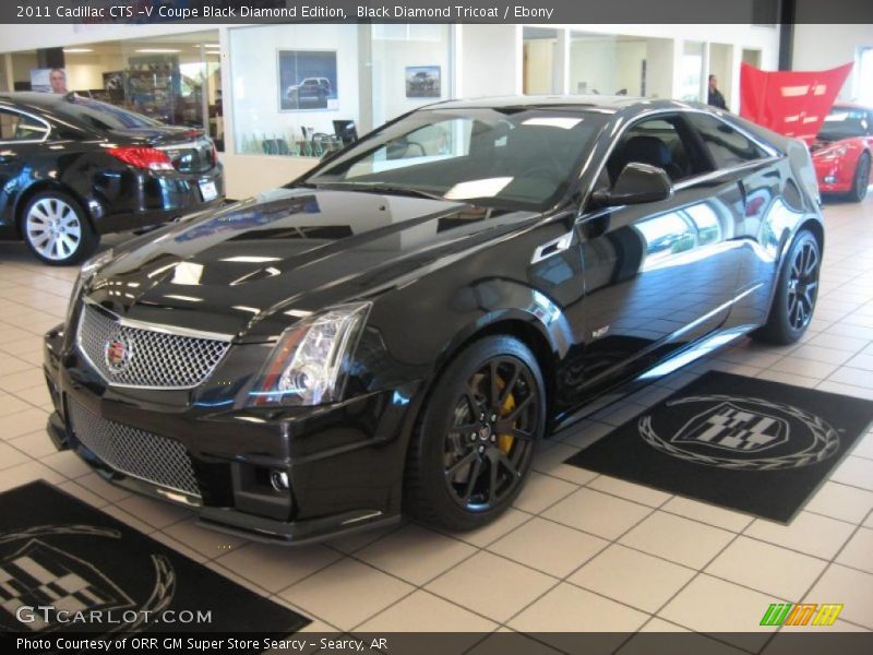 Front 3/4 View of 2011 CTS -V Coupe Black Diamond Edition
