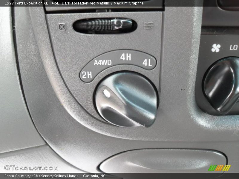 Dark Toreador Red Metallic / Medium Graphite 1997 Ford Expedition XLT 4x4