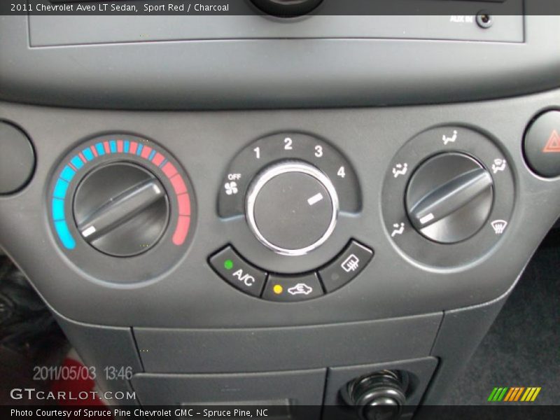 Controls of 2011 Aveo LT Sedan