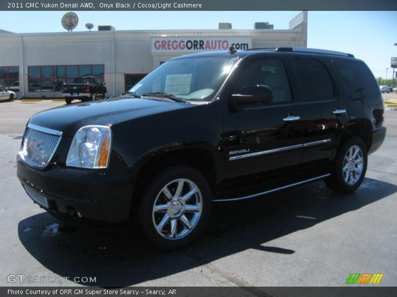 Onyx Black / Cocoa/Light Cashmere 2011 GMC Yukon Denali AWD