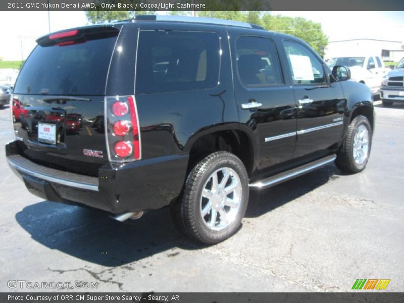 Onyx Black / Cocoa/Light Cashmere 2011 GMC Yukon Denali AWD