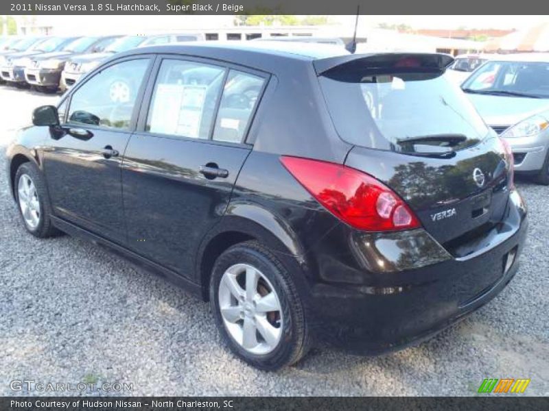 Super Black / Beige 2011 Nissan Versa 1.8 SL Hatchback