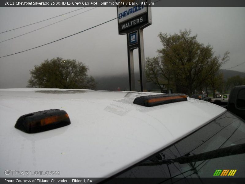 Summit White / Dark Titanium 2011 Chevrolet Silverado 2500HD LS Crew Cab 4x4