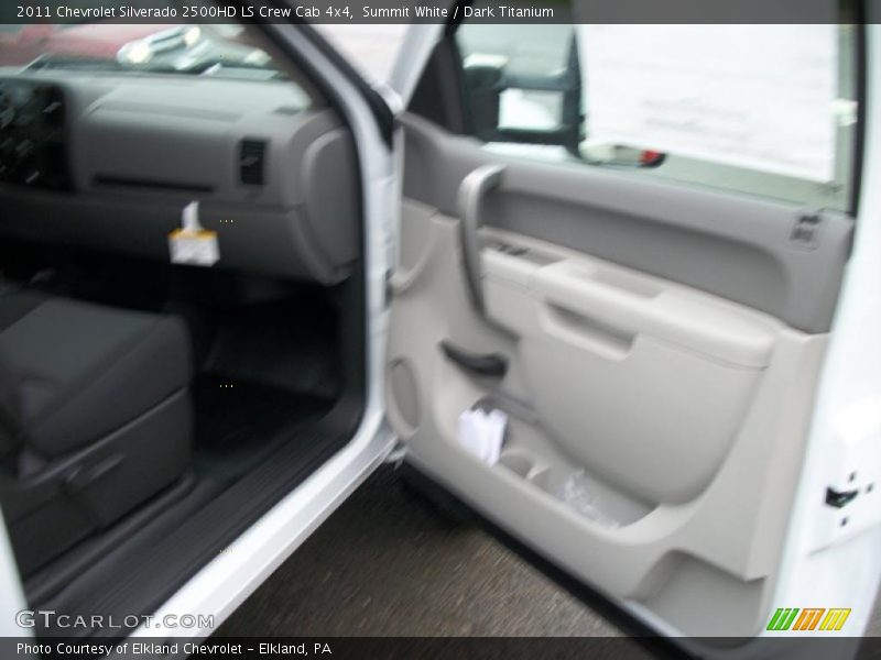 Summit White / Dark Titanium 2011 Chevrolet Silverado 2500HD LS Crew Cab 4x4