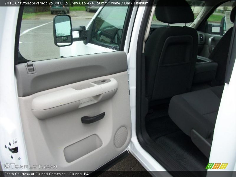 Summit White / Dark Titanium 2011 Chevrolet Silverado 2500HD LS Crew Cab 4x4