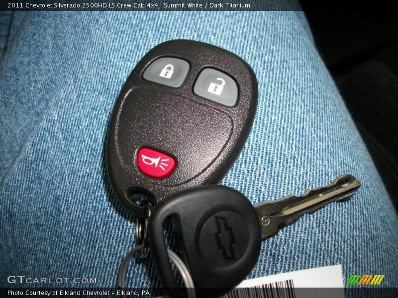 Summit White / Dark Titanium 2011 Chevrolet Silverado 2500HD LS Crew Cab 4x4