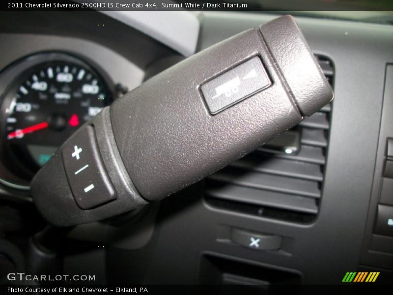 Summit White / Dark Titanium 2011 Chevrolet Silverado 2500HD LS Crew Cab 4x4