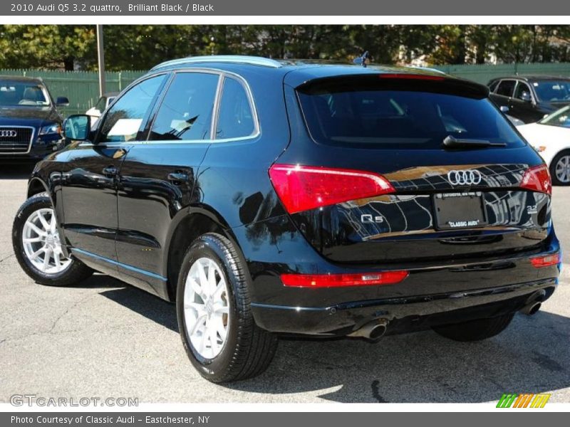 Brilliant Black / Black 2010 Audi Q5 3.2 quattro