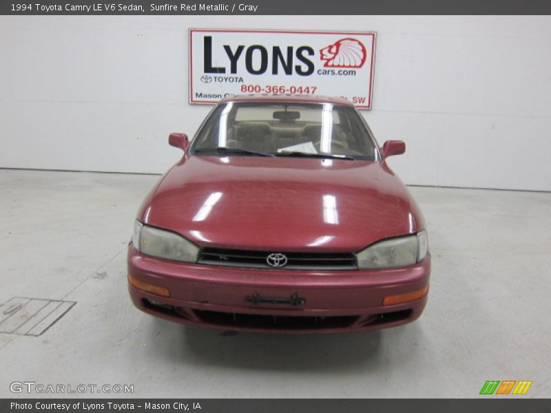 Sunfire Red Metallic / Gray 1994 Toyota Camry LE V6 Sedan
