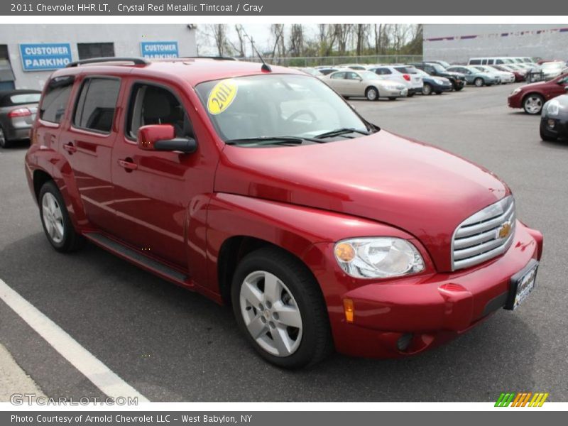 Front 3/4 View of 2011 HHR LT