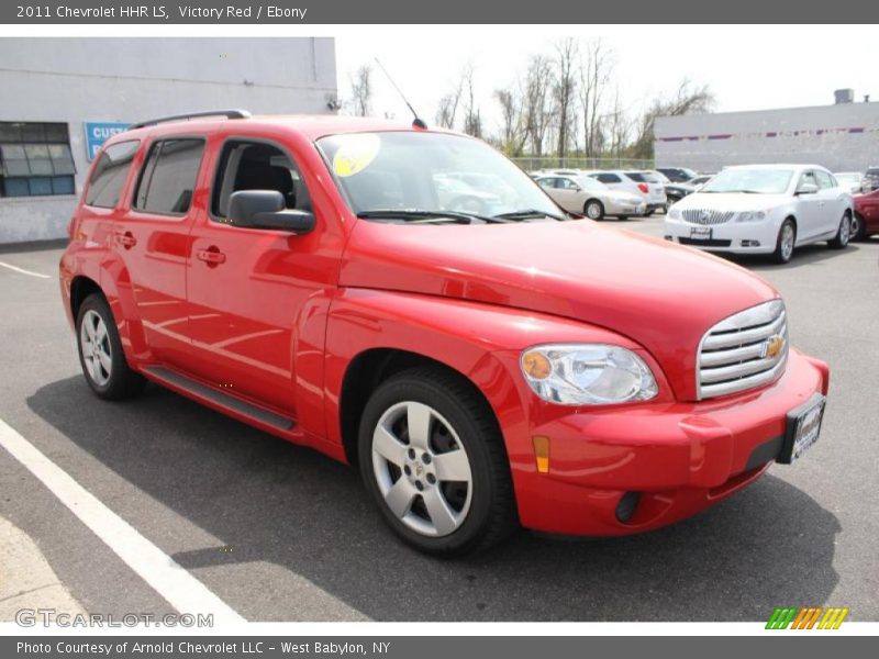 Front 3/4 View of 2011 HHR LS