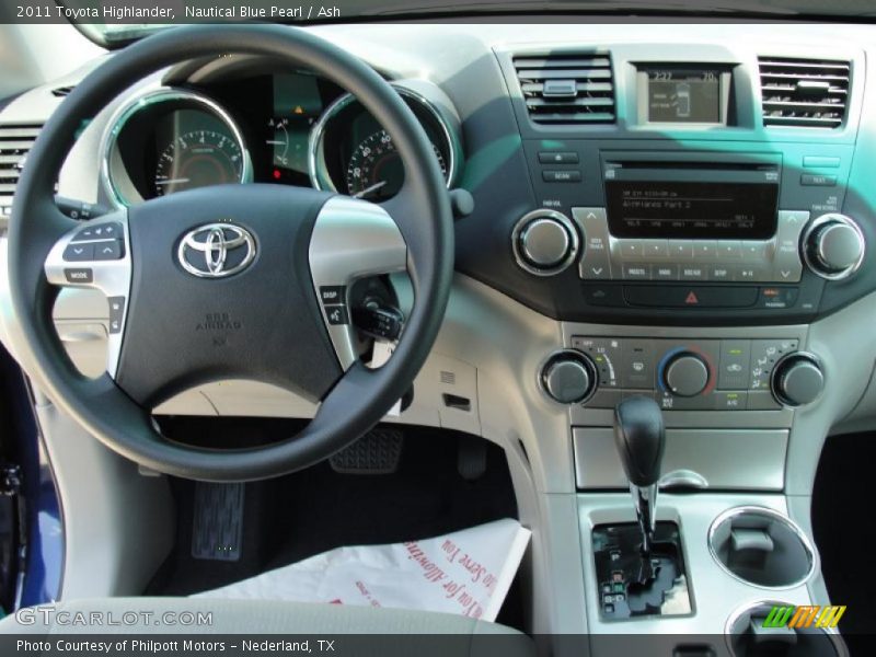 Nautical Blue Pearl / Ash 2011 Toyota Highlander