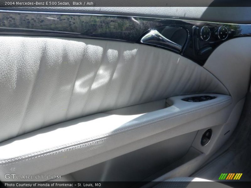 Black / Ash 2004 Mercedes-Benz E 500 Sedan