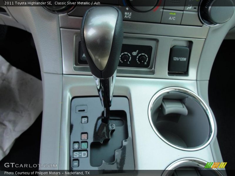 Classic Silver Metallic / Ash 2011 Toyota Highlander SE