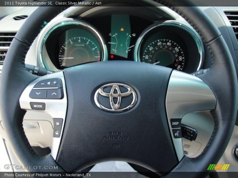 Classic Silver Metallic / Ash 2011 Toyota Highlander SE