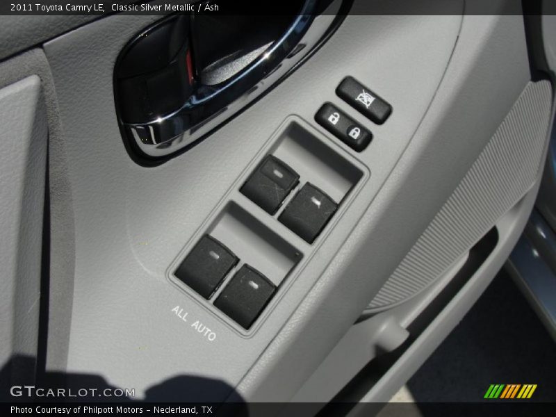 Classic Silver Metallic / Ash 2011 Toyota Camry LE