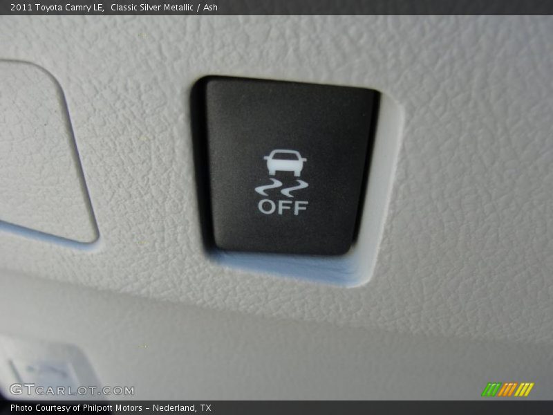 Classic Silver Metallic / Ash 2011 Toyota Camry LE