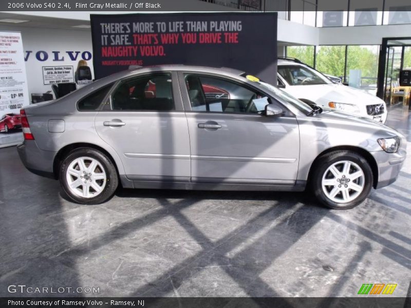 Flint Gray Metallic / Off Black 2006 Volvo S40 2.4i