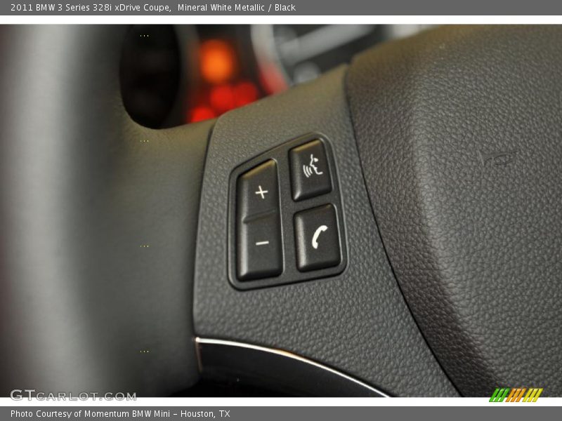 Controls of 2011 3 Series 328i xDrive Coupe