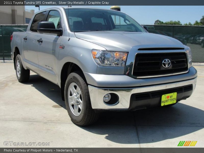 Silver Sky Metallic / Graphite Gray 2011 Toyota Tundra SR5 CrewMax