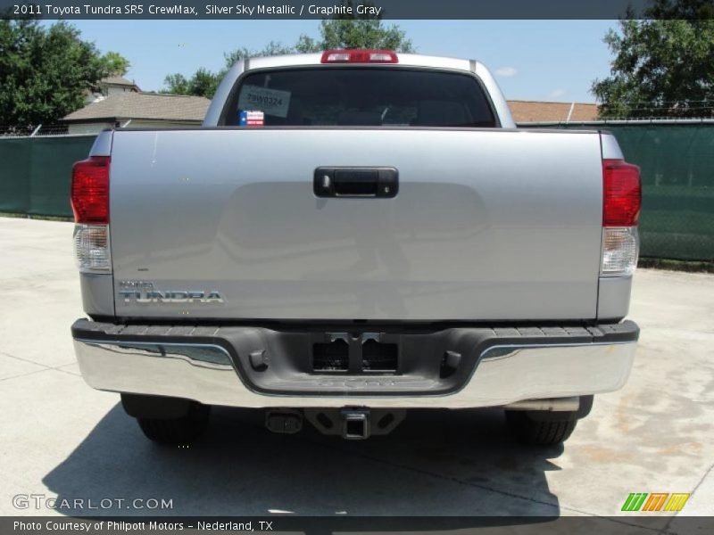 Silver Sky Metallic / Graphite Gray 2011 Toyota Tundra SR5 CrewMax