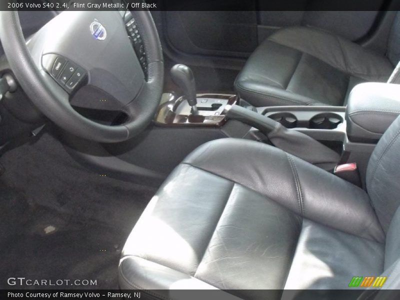 Flint Gray Metallic / Off Black 2006 Volvo S40 2.4i