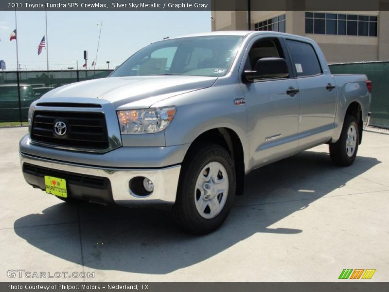 Silver Sky Metallic / Graphite Gray 2011 Toyota Tundra SR5 CrewMax