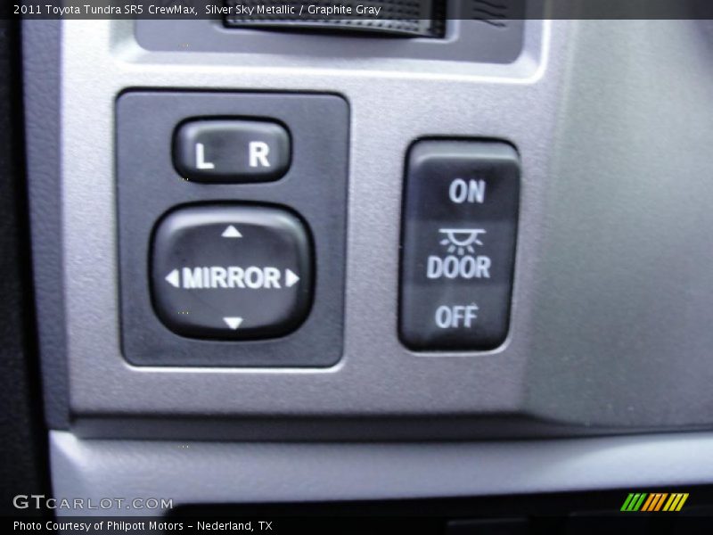 Silver Sky Metallic / Graphite Gray 2011 Toyota Tundra SR5 CrewMax