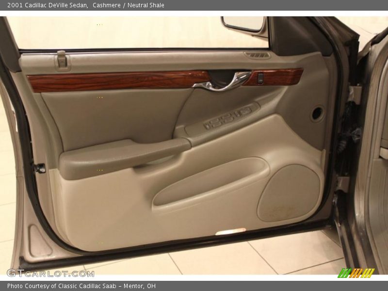 Cashmere / Neutral Shale 2001 Cadillac DeVille Sedan