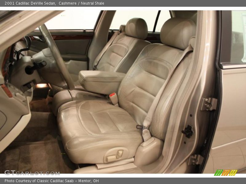 Cashmere / Neutral Shale 2001 Cadillac DeVille Sedan