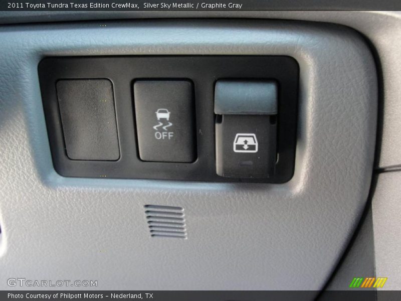 Silver Sky Metallic / Graphite Gray 2011 Toyota Tundra Texas Edition CrewMax