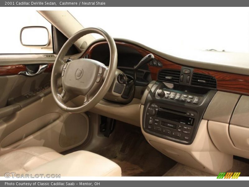 Cashmere / Neutral Shale 2001 Cadillac DeVille Sedan