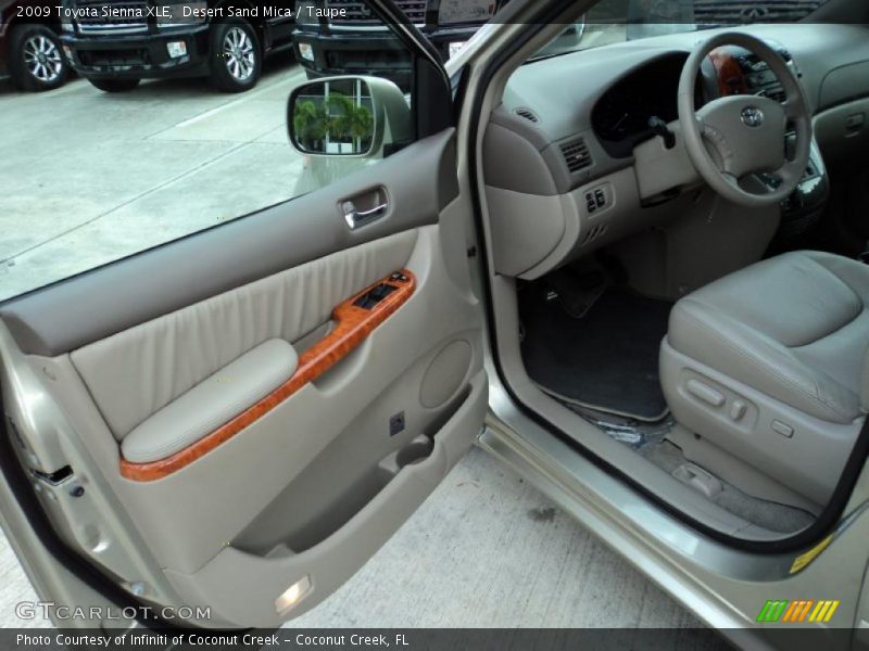  2009 Sienna XLE Taupe Interior