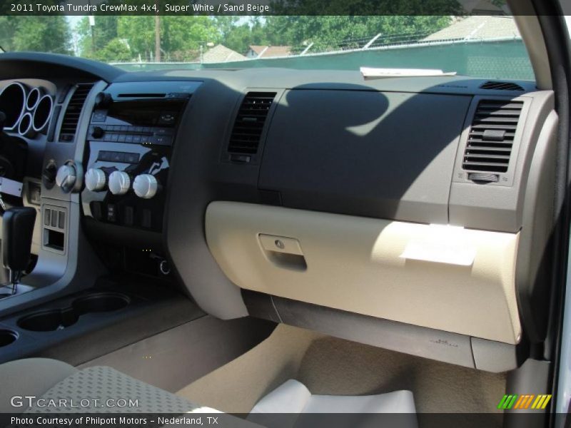 Super White / Sand Beige 2011 Toyota Tundra CrewMax 4x4